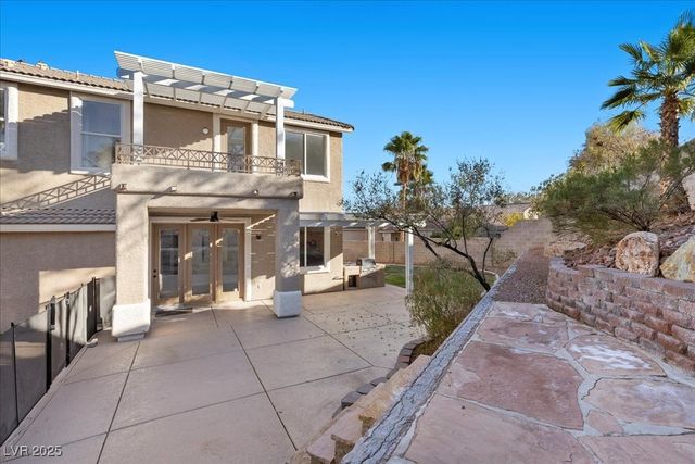 10665 Hillock Court, Las Vegas, NV 89144