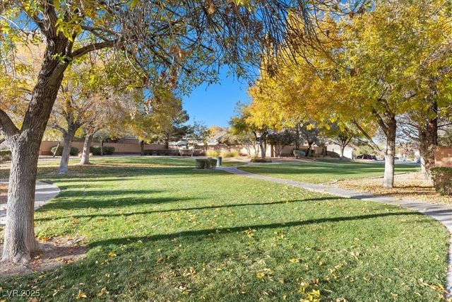 10665 Hillock Court, Las Vegas, NV 89144