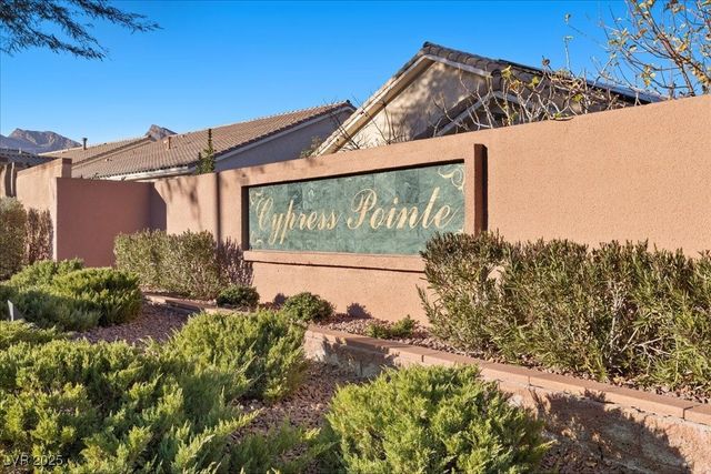 10665 Hillock Court, Las Vegas, NV 89144