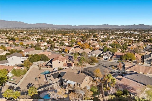 10665 Hillock Court, Las Vegas, NV 89144