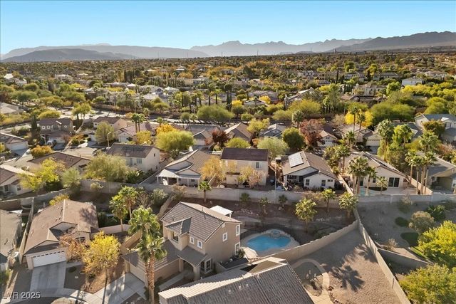 10665 Hillock Court, Las Vegas, NV 89144