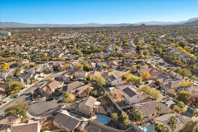 10665 Hillock Court, Las Vegas, NV 89144