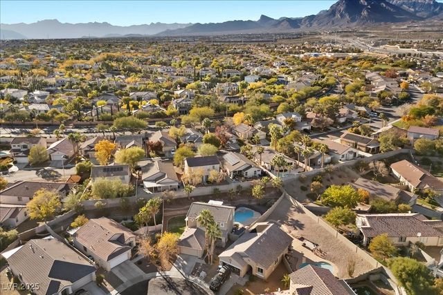 10665 Hillock Court, Las Vegas, NV 89144