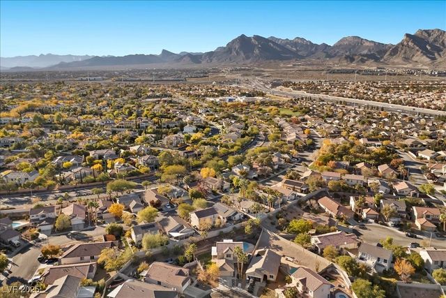 10665 Hillock Court, Las Vegas, NV 89144