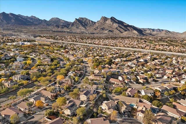 10665 Hillock Court, Las Vegas, NV 89144