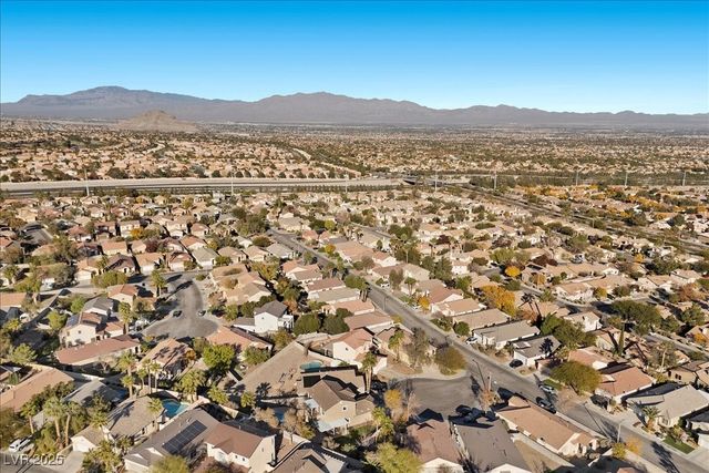 10665 Hillock Court, Las Vegas, NV 89144