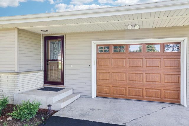 1909 Weber Drive, Sun Prairie, WI 53590