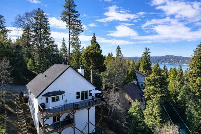 28622 Shenandoah Drive, Lake Arrowhead, CA 92352