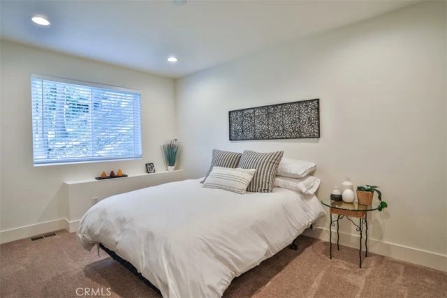 28622 Shenandoah Drive, Lake Arrowhead, CA 92352