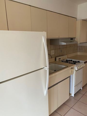 6124 W 79th Street, Burbank, IL 60459