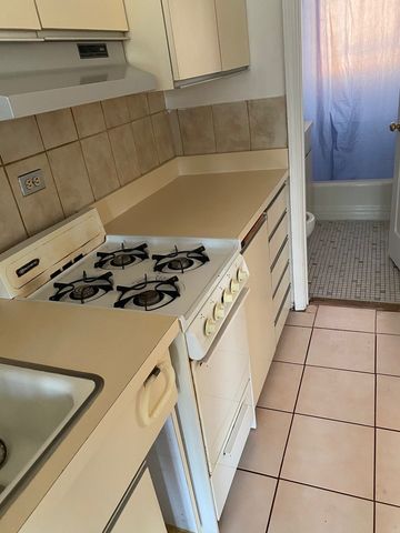 6124 W 79th Street, Burbank, IL 60459