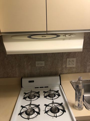 6124 W 79th Street, Burbank, IL 60459