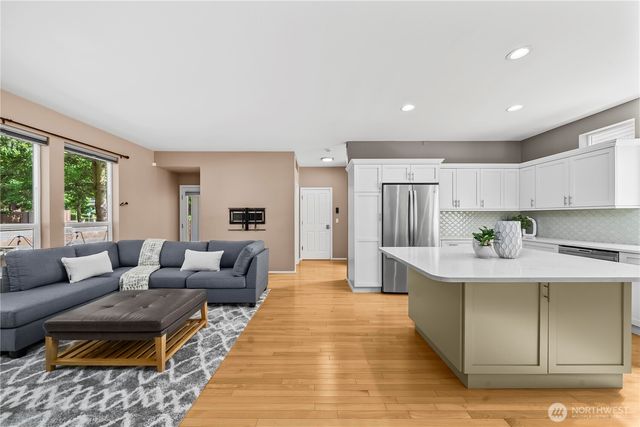 6016 Elizabeth Avenue SE, Auburn, WA 98092