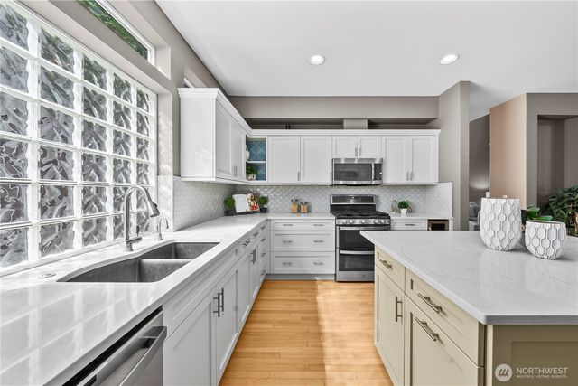6016 Elizabeth Avenue SE, Auburn, WA 98092