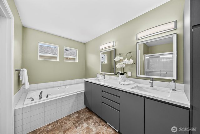 6016 Elizabeth Avenue SE, Auburn, WA 98092