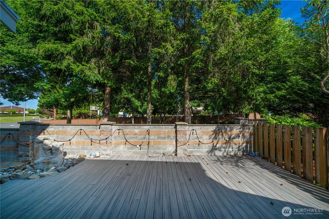 6016 Elizabeth Avenue SE, Auburn, WA 98092