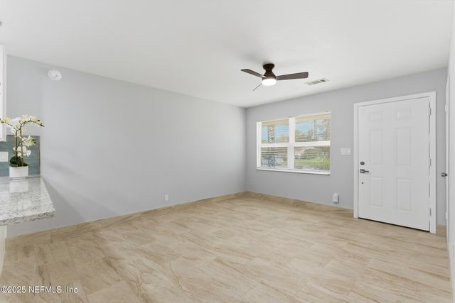 3064 CARREVERO Drive W, Jacksonville, FL 32216