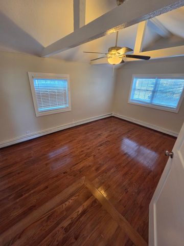 101 Hillside Ave, Somerset, MA 02726