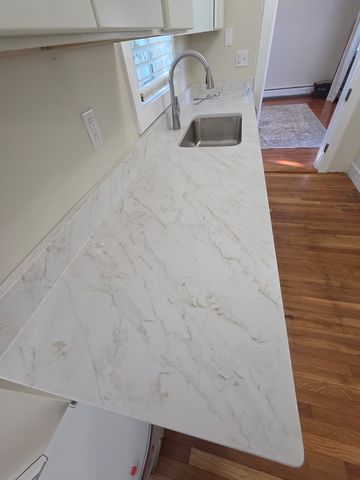 101 Hillside Ave, Somerset, MA 02726