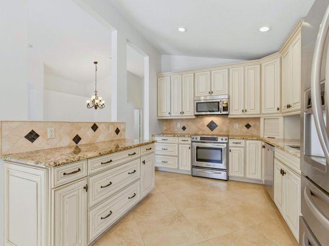 10740 Grande Palladium Way, Boynton Beach, FL 33436