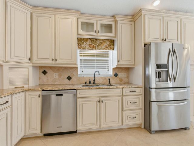 10740 Grande Palladium Way, Boynton Beach, FL 33436