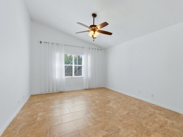 10740 Grande Palladium Way, Boynton Beach, FL 33436