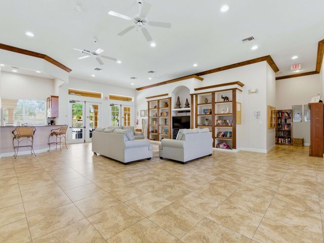 10740 Grande Palladium Way, Boynton Beach, FL 33436