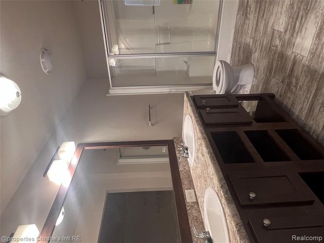 33020 Spruce Court, Lenox, MI 48048