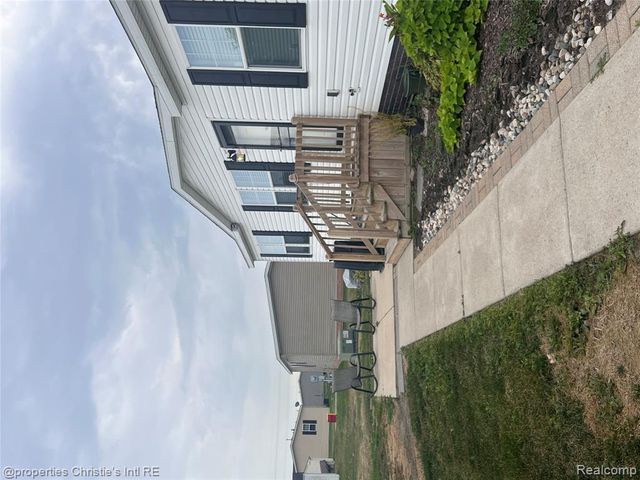 33020 Spruce Court, Lenox, MI 48048