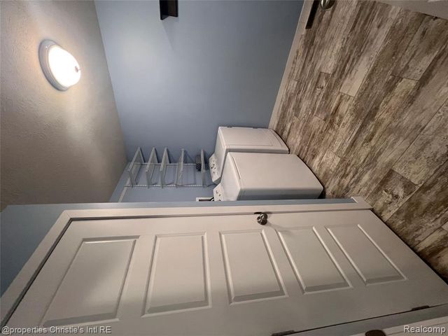 33020 Spruce Court, Lenox, MI 48048