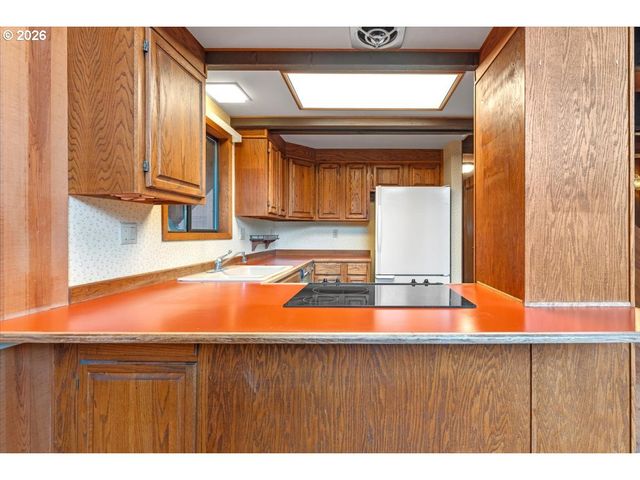 23001 Se YELLOWHAMMER St, Damascus, OR 97089