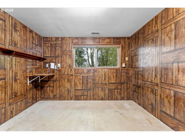 23001 Se YELLOWHAMMER St, Damascus, OR 97089