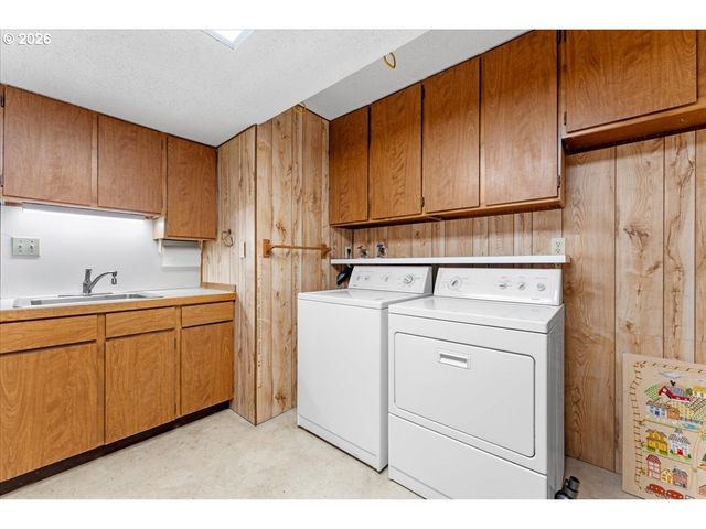 23001 Se YELLOWHAMMER St, Damascus, OR 97089