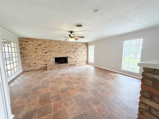 20729 Canterbury Road, Porter, TX 77365