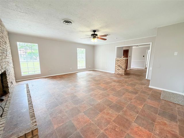 20729 Canterbury Road, Porter, TX 77365