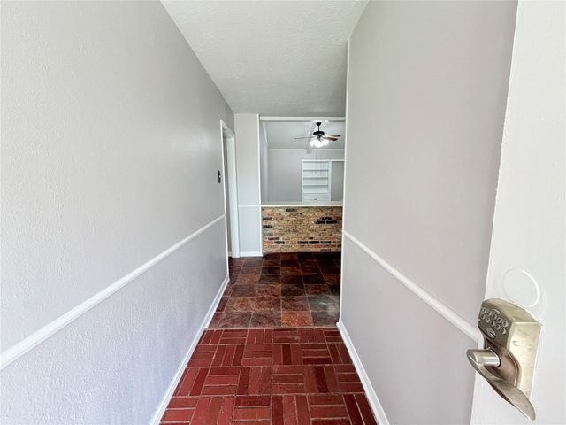 20729 Canterbury Road, Porter, TX 77365