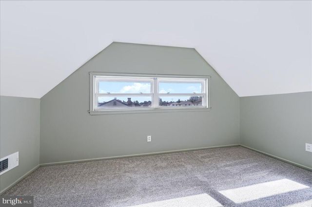 402 ELDERFIELD RD, Newark, DE 19713