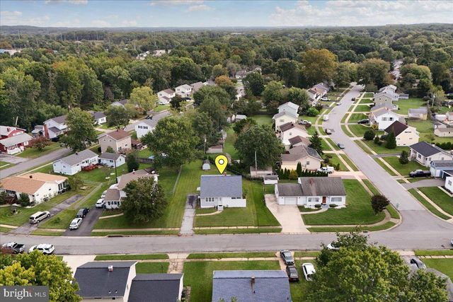 402 ELDERFIELD RD, Newark, DE 19713