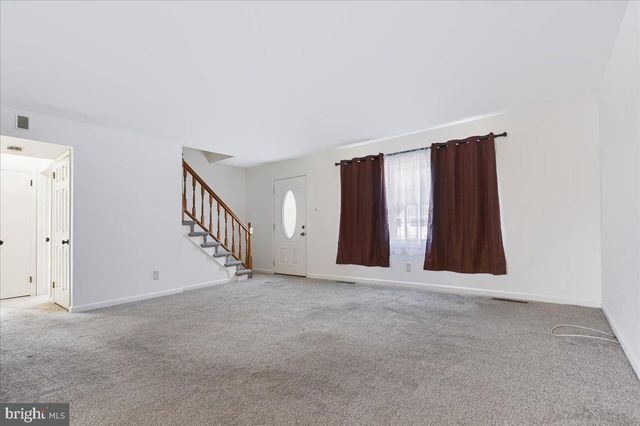 402 ELDERFIELD RD, Newark, DE 19713