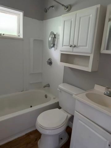 29 Devlin Passway 2R, Fitchburg, MA 01420