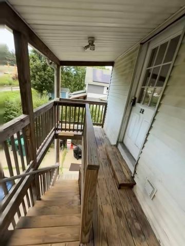 29 Devlin Passway 2R, Fitchburg, MA 01420