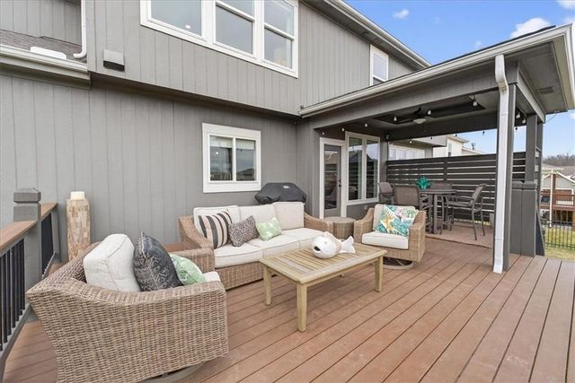 105 SW Meadowbrook Drive, Lee's Summit, MO 64082