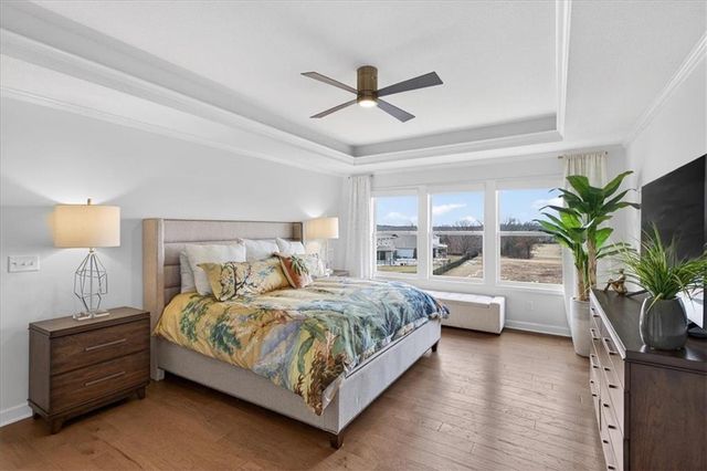 105 SW Meadowbrook Drive, Lee's Summit, MO 64082