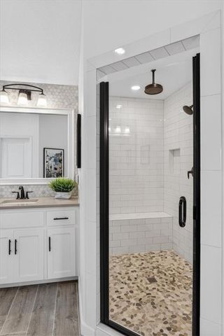 105 SW Meadowbrook Drive, Lee's Summit, MO 64082