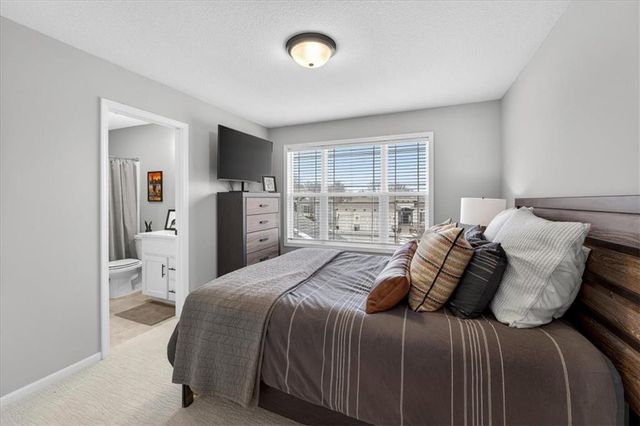 105 SW Meadowbrook Drive, Lee's Summit, MO 64082