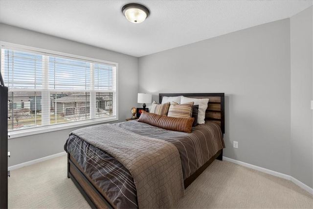 105 SW Meadowbrook Drive, Lee's Summit, MO 64082