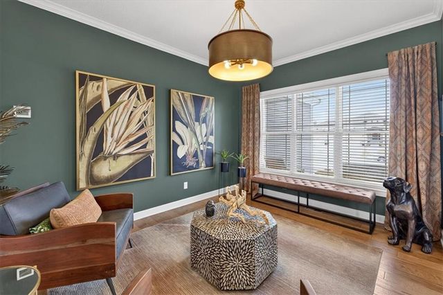 105 SW Meadowbrook Drive, Lee's Summit, MO 64082