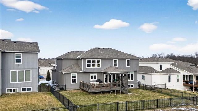 105 SW Meadowbrook Drive, Lee's Summit, MO 64082