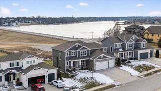 105 SW Meadowbrook Drive, Lee's Summit, MO 64082