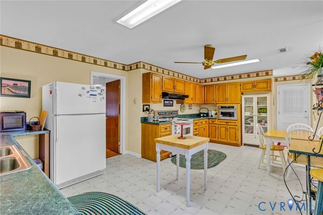 70 Currell Cove Lane, White Stone, VA 22578